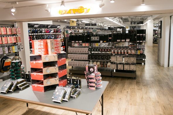 10月27日からオープンする「e☆イヤホン梅田EST店」
