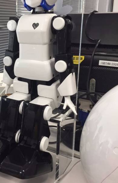ロボット