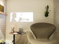 ポータブル短焦点プロジェクターのインテリア的活用方法