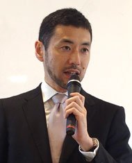 荻野取締役
