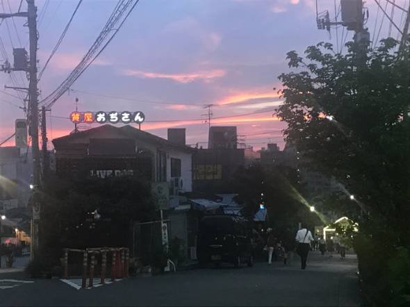質屋アプリ「CASH」
