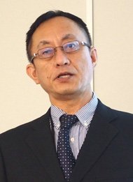 眞鍋さん