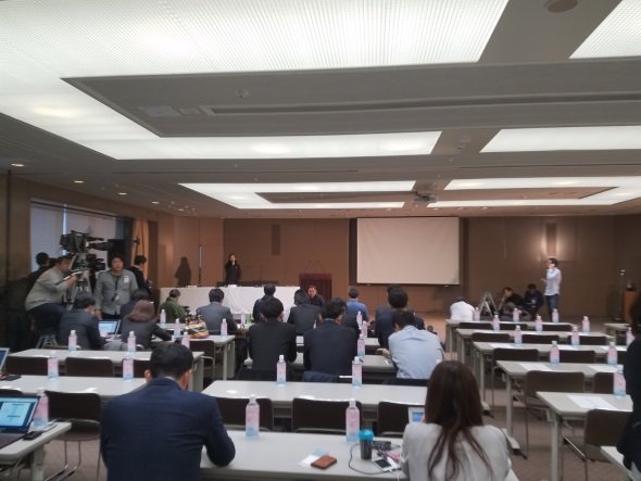 東芝