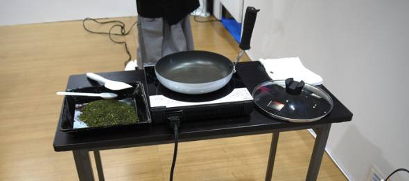焙煎するロボット