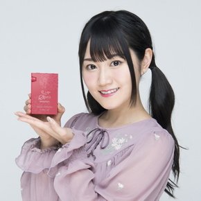声優の小倉唯さんが監修した特別仕様モデル「AK70 MKII Yui Ogura Edition」