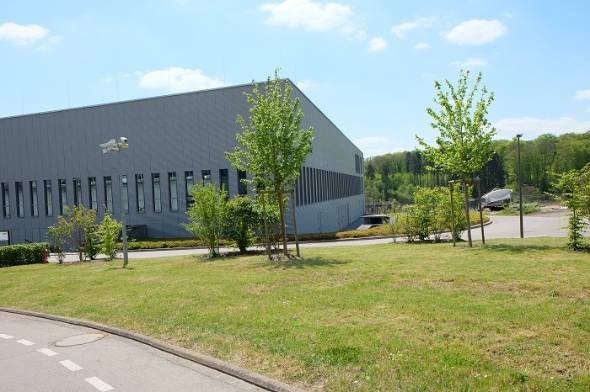 SES-12