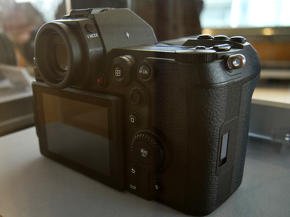 LUMIX Sの背面