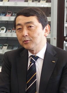 KDDI