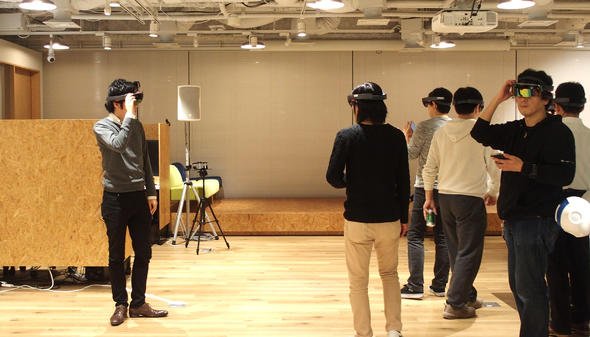 VR