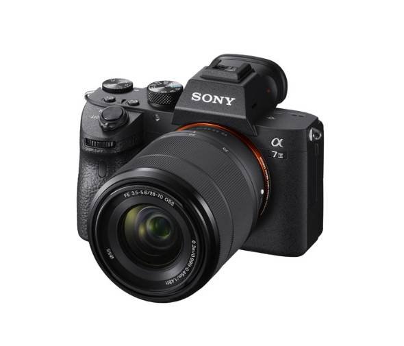 ソニー「α7 III」