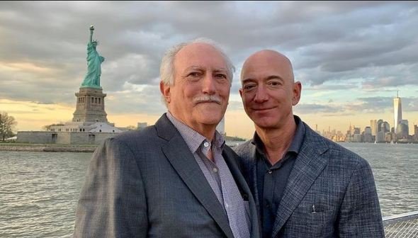  bezos
