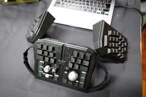 変形キーボード「GrabShell」