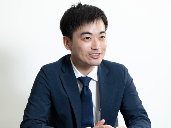 山下氏