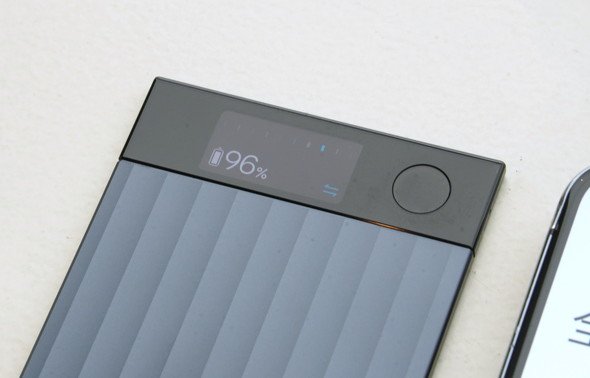 Plaud Note Proのディスプレイ