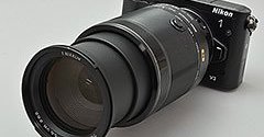 異次元のスナップショットを手持ちで楽しむ――ニコン「1 NIKKOR VR 70