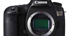 キヤノン、フルサイズ一眼世界最高5060万画素CMOS搭載「EOS 5Ds」発表