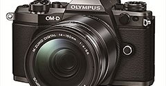 チタニウムカラーを採用した7000セット限定の「OM-D E-M5 Mark II