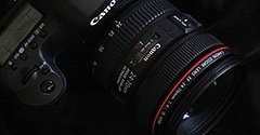 ポートレート向きのマイルドな標準ズームレンズ――キヤノン「EF24-70mm