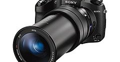 1型センサーと光学25倍の高倍率ズームを搭載した「RX10 III」：24mm