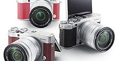 富士フイルム、コンパクトなミラーレス一眼「FUJIFILM X-A3」を発表