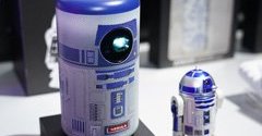 Anker、スター・ウォーズとコラボ “R2-D2”デザインのモバイル