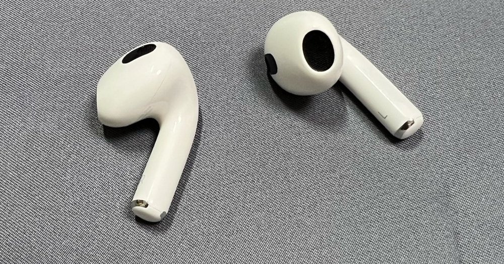 第3世代になりProのフォルムを受け継いだ新型AirPodsはどう進化したか