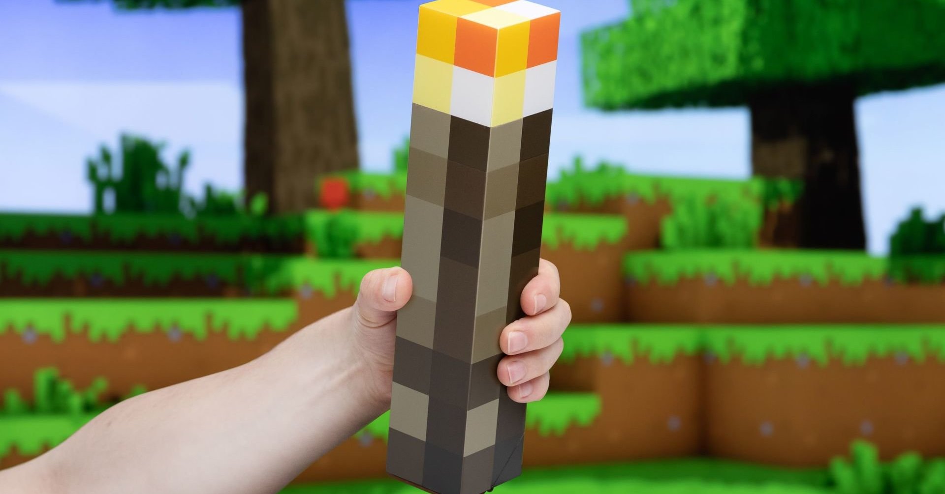 Minecraft たいまつライト 壁掛け 3本まとめ売り 〚2本未開封〛 マイクラ」たいまつ型ライト発売 手持ち・壁掛けOK - ITmedia NEWS