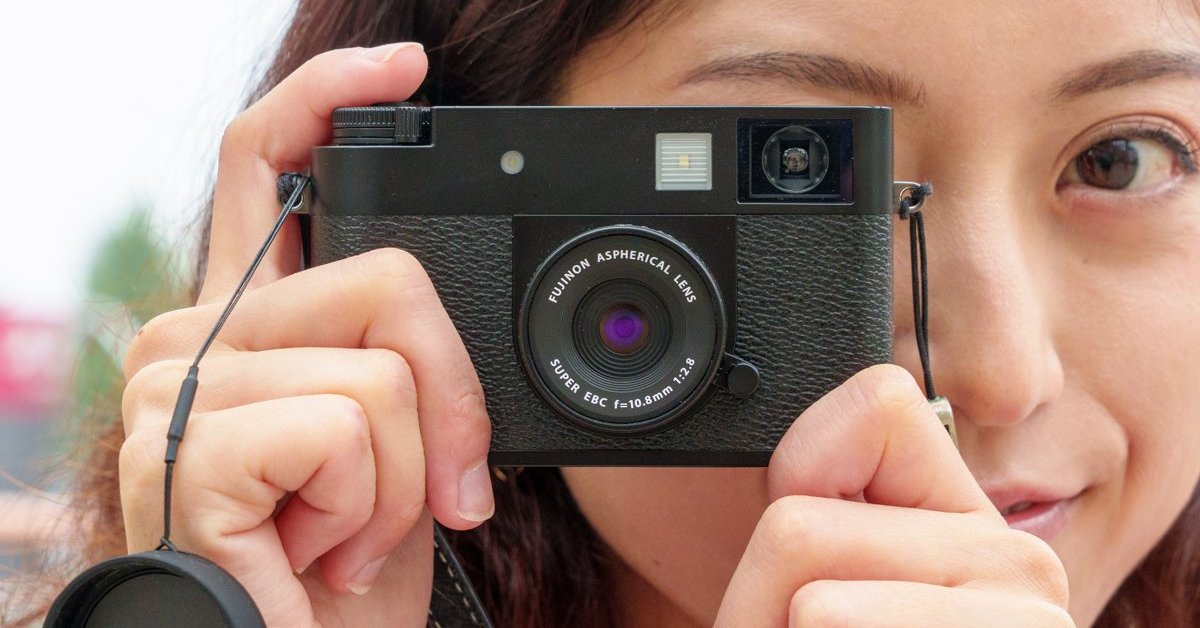 デジカメなのに「期限切れフィルム」？ 「X half」は富士フイルムに