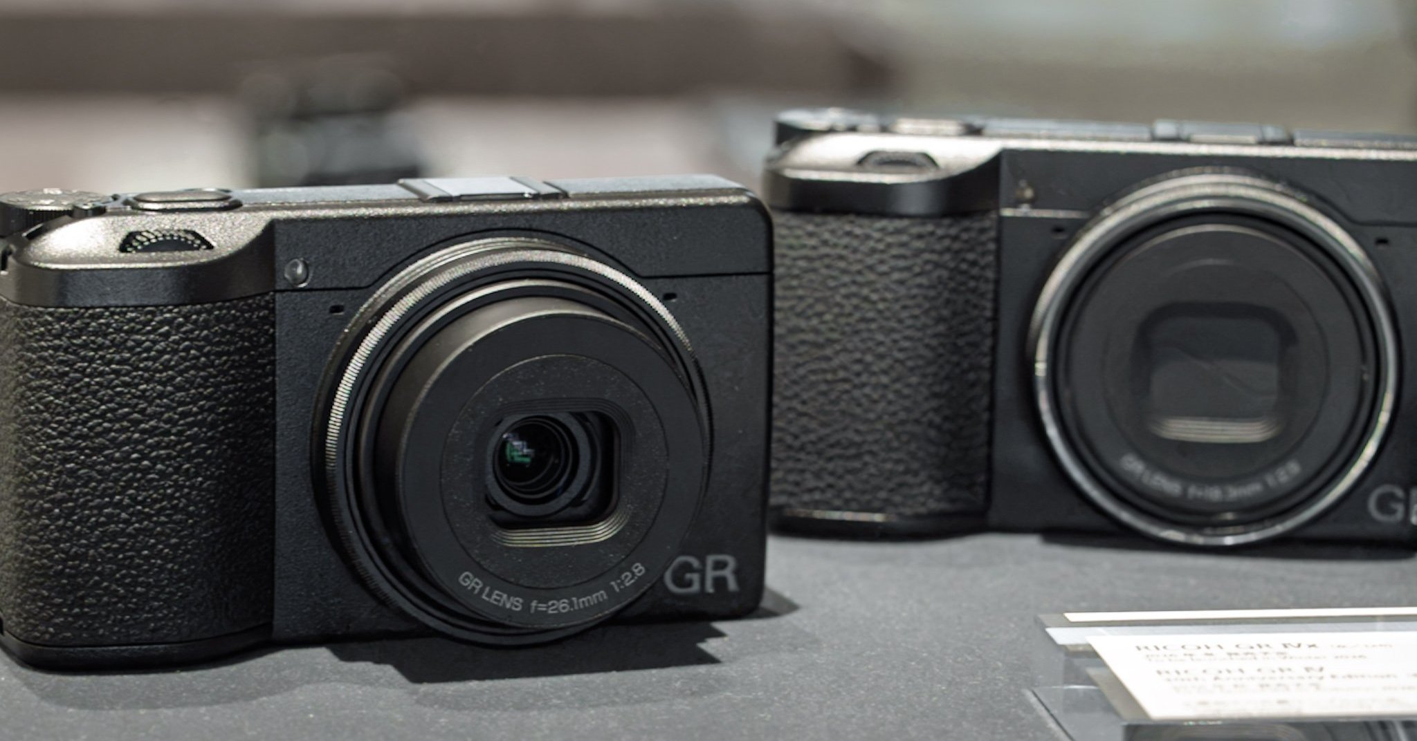 祝30周年　リコー「GR」の軌跡をたどる　初代「GR1」から新機種「GR IVx」まで
