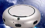 ラインハルトさま、掃除機を手にお入れください」――しゃべる掃除機