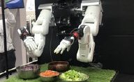 中国・深センのロボットメーカー、「ストームトルーパー」を日本で発売