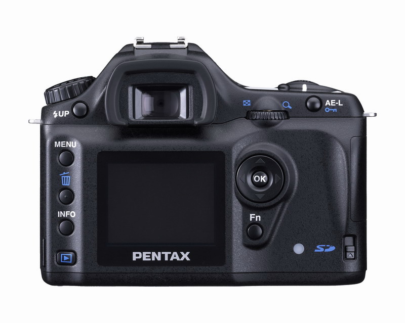 ペンタックス、10万円を切るDSLR入門機「PENTAX *ist Ds」を発表 - ITmedia PC USER