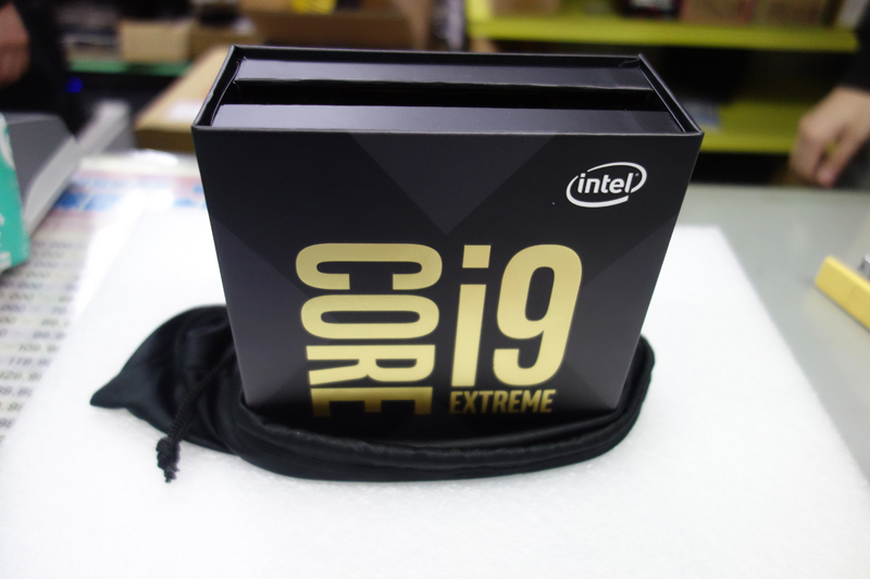 第9世代Core X最強CPU「Core i9-9980XE」が登場 アキバの反応は？：古田雄介のアキバPickUp！（1/4 ページ