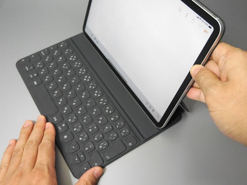 新型iPad Pro用「Smart Keyboard Folio」をガチで使い込んでみた：11型と12.9型で使い勝手はどう違う？（3/3